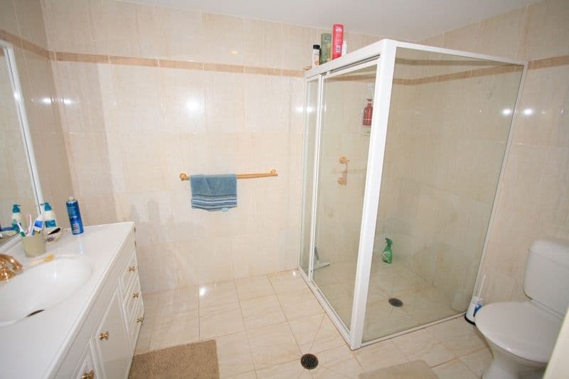 7 Leonard Crescent, Eltham, Eltham - Thumbnail 6