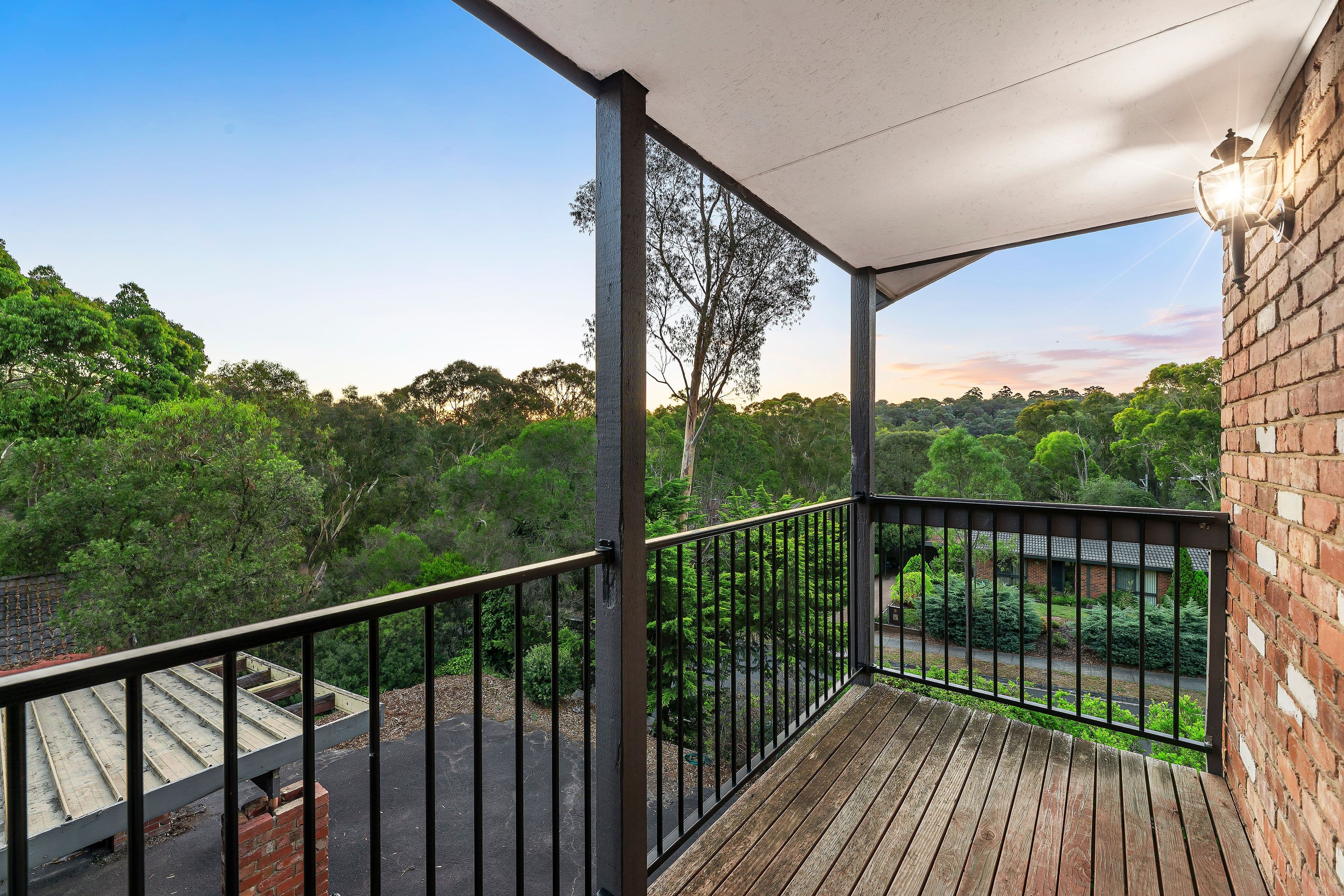 4 Coolabah Drive, Eltham VIC 3095, Eltham - Thumbnail 3