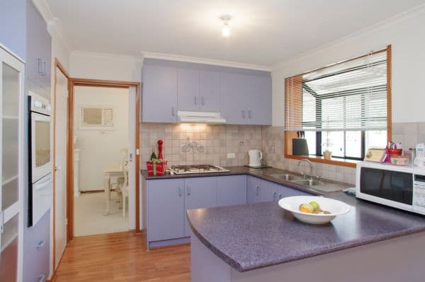 12 Winchester Court, CORIO VIC 3214, Corio - Thumbnail 2