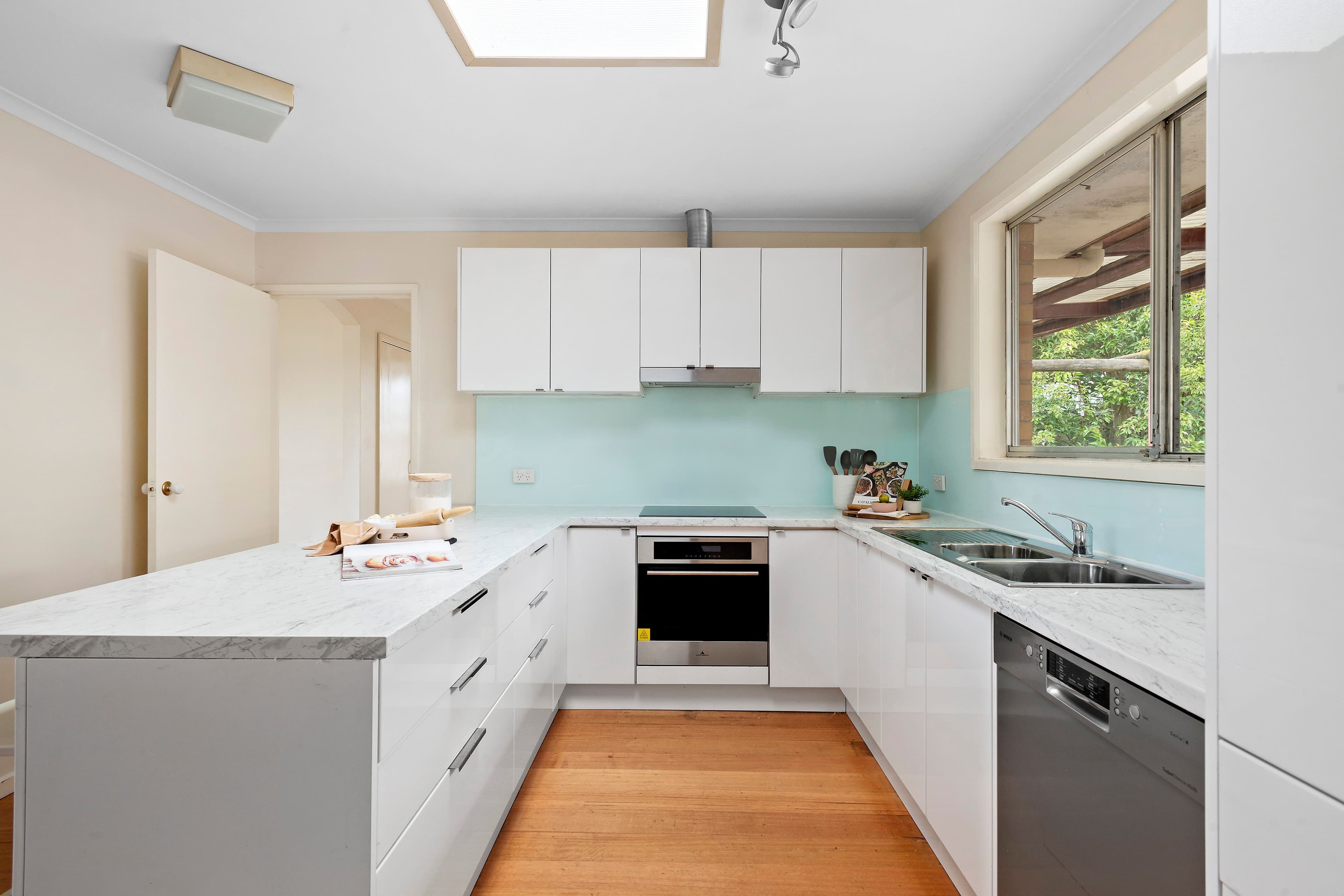 4 Sassafras Drive, Frankston VIC 3199, Frankston - Thumbnail 4