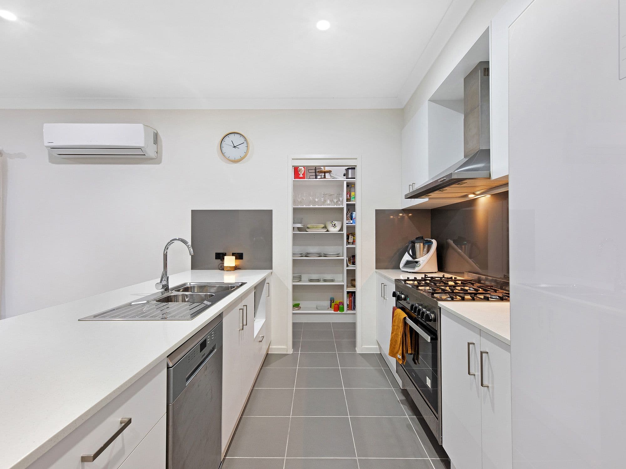 25 Danbulla Street, South Ripley QLD 4306, South Ripley - Thumbnail 5