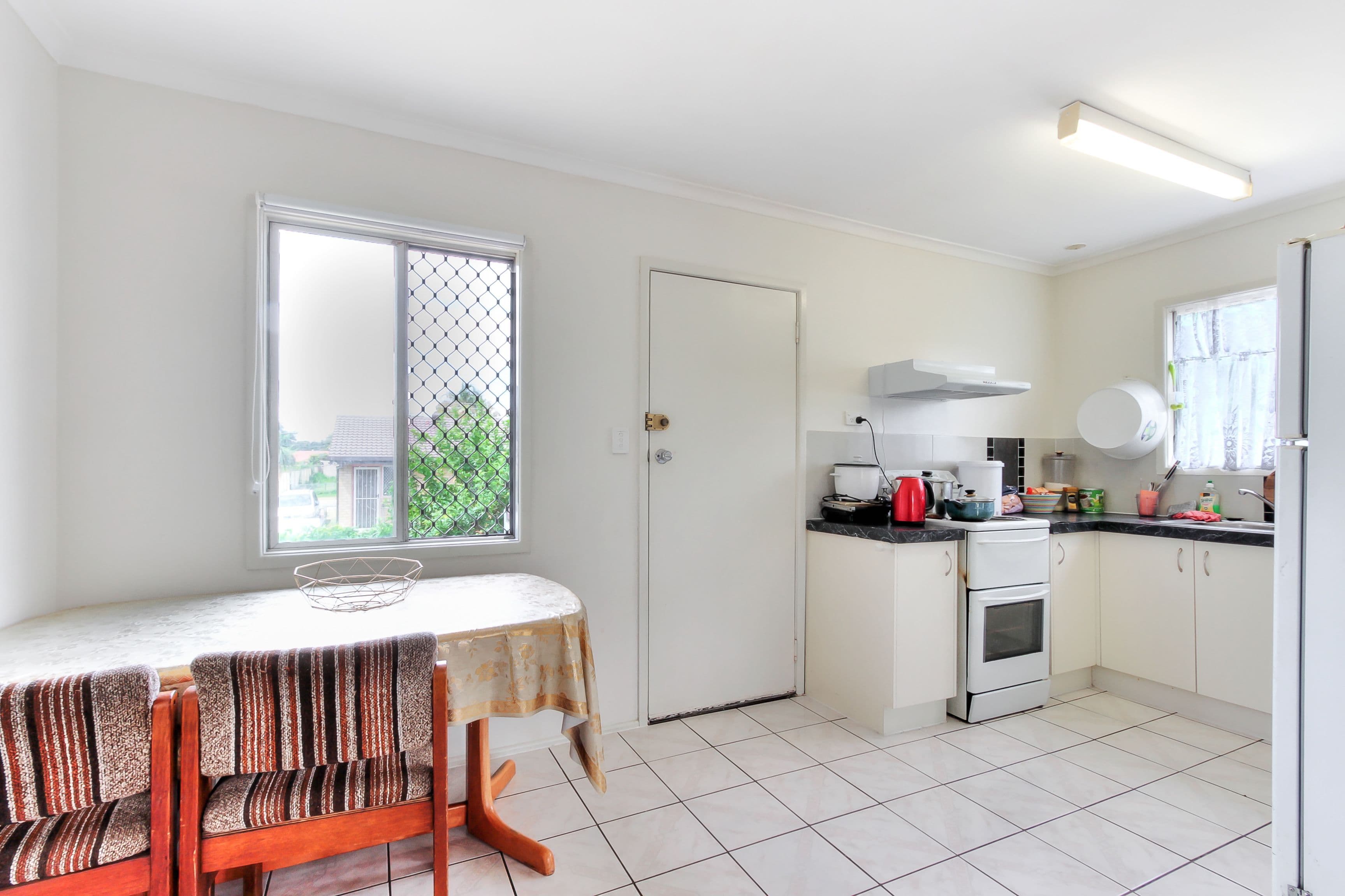 10 Brownvale Street, Logan Central QLD 4114, Logan Central - Thumbnail 2