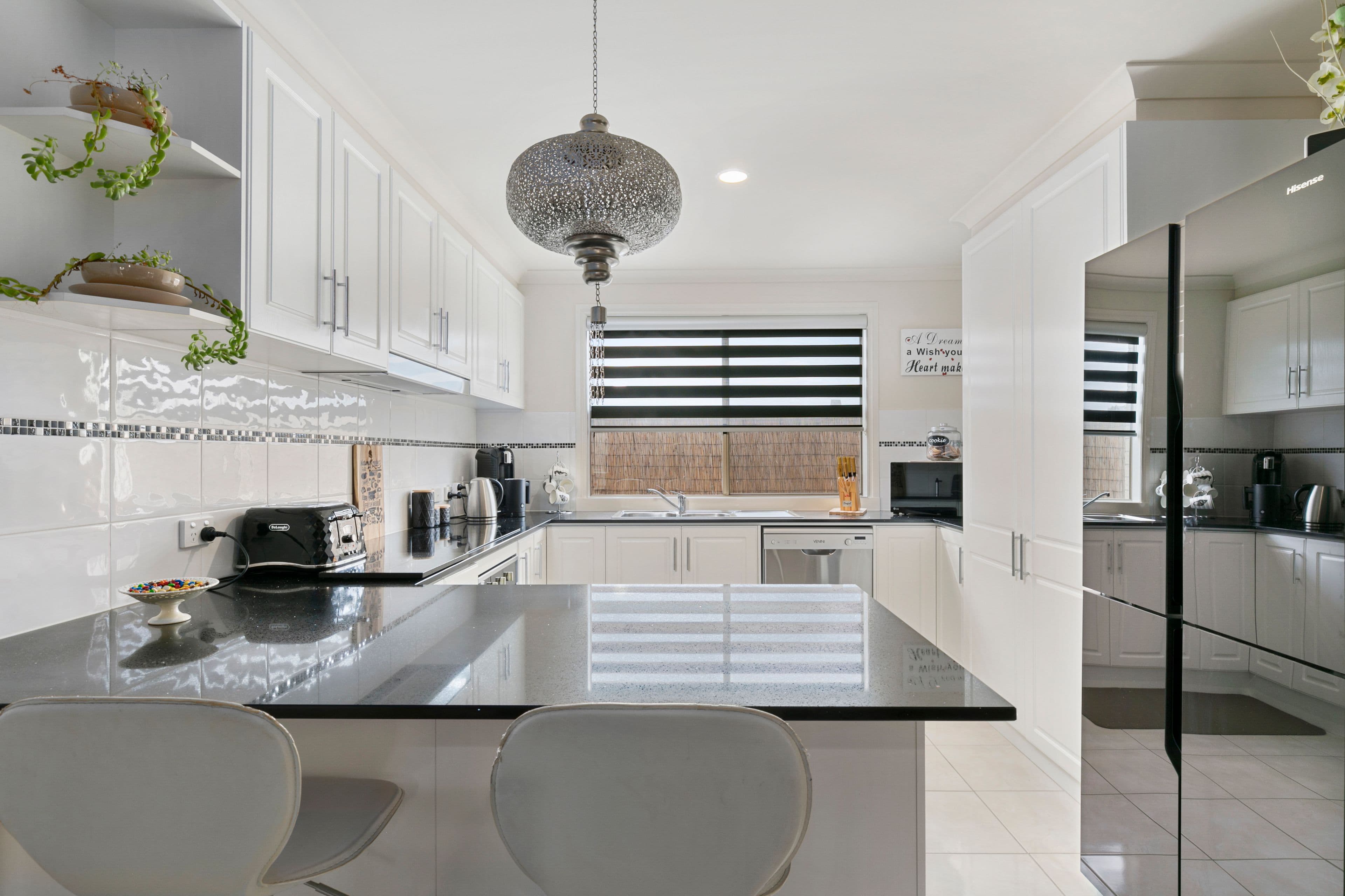 4 Waldorf Road, Cowes VIC 3922, Cowes - Thumbnail 2
