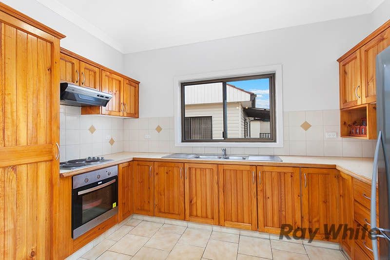 63 Weringa Avenue, LAKE HEIGHTS NSW 2502, Lake Heights - Thumbnail 4