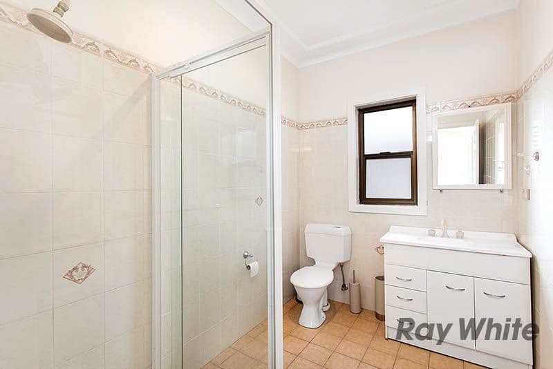 63 Weringa Avenue, LAKE HEIGHTS NSW 2502, Lake Heights - Thumbnail 5