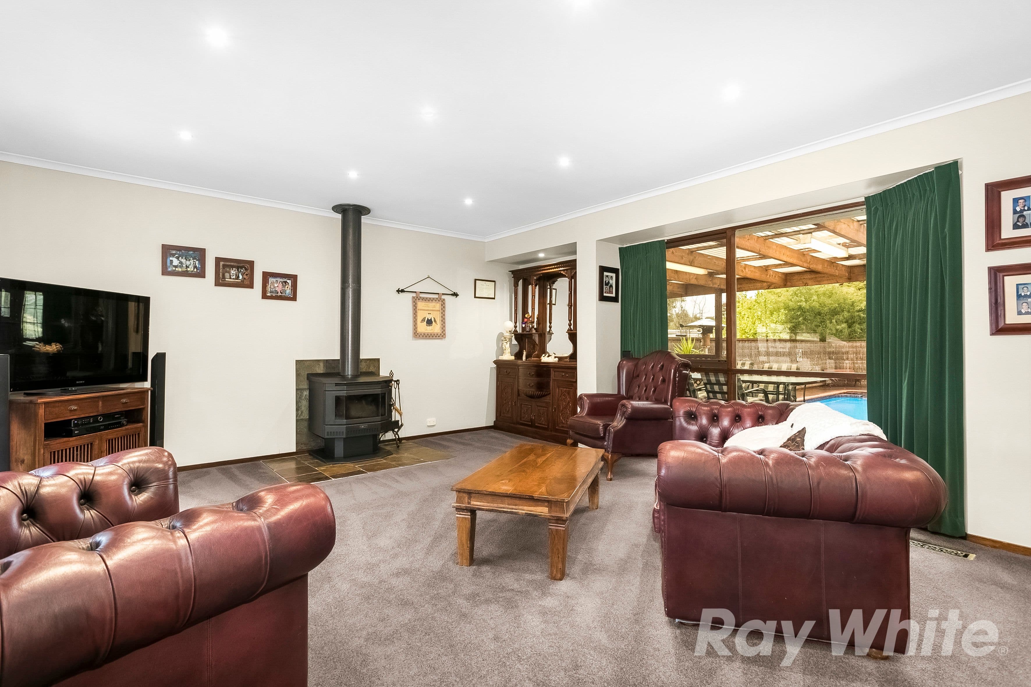 10 Prospector Court, Wheelers Hill VIC 3150, Wheelers Hill - Thumbnail 2