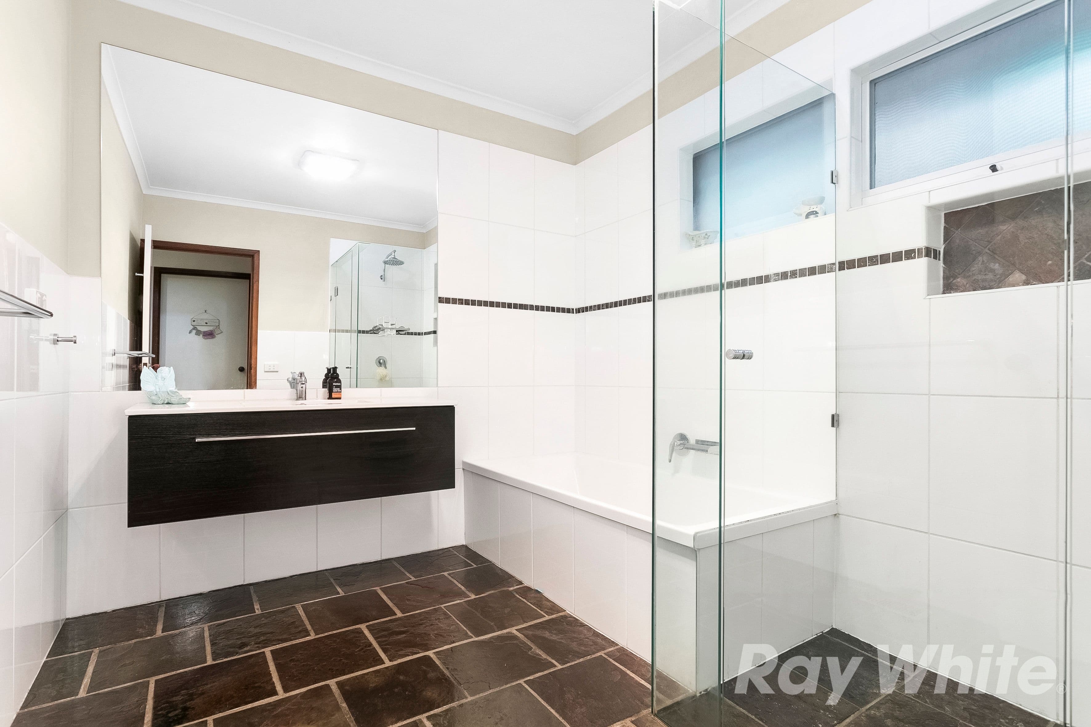 10 Prospector Court, Wheelers Hill VIC 3150, Wheelers Hill - Thumbnail 8