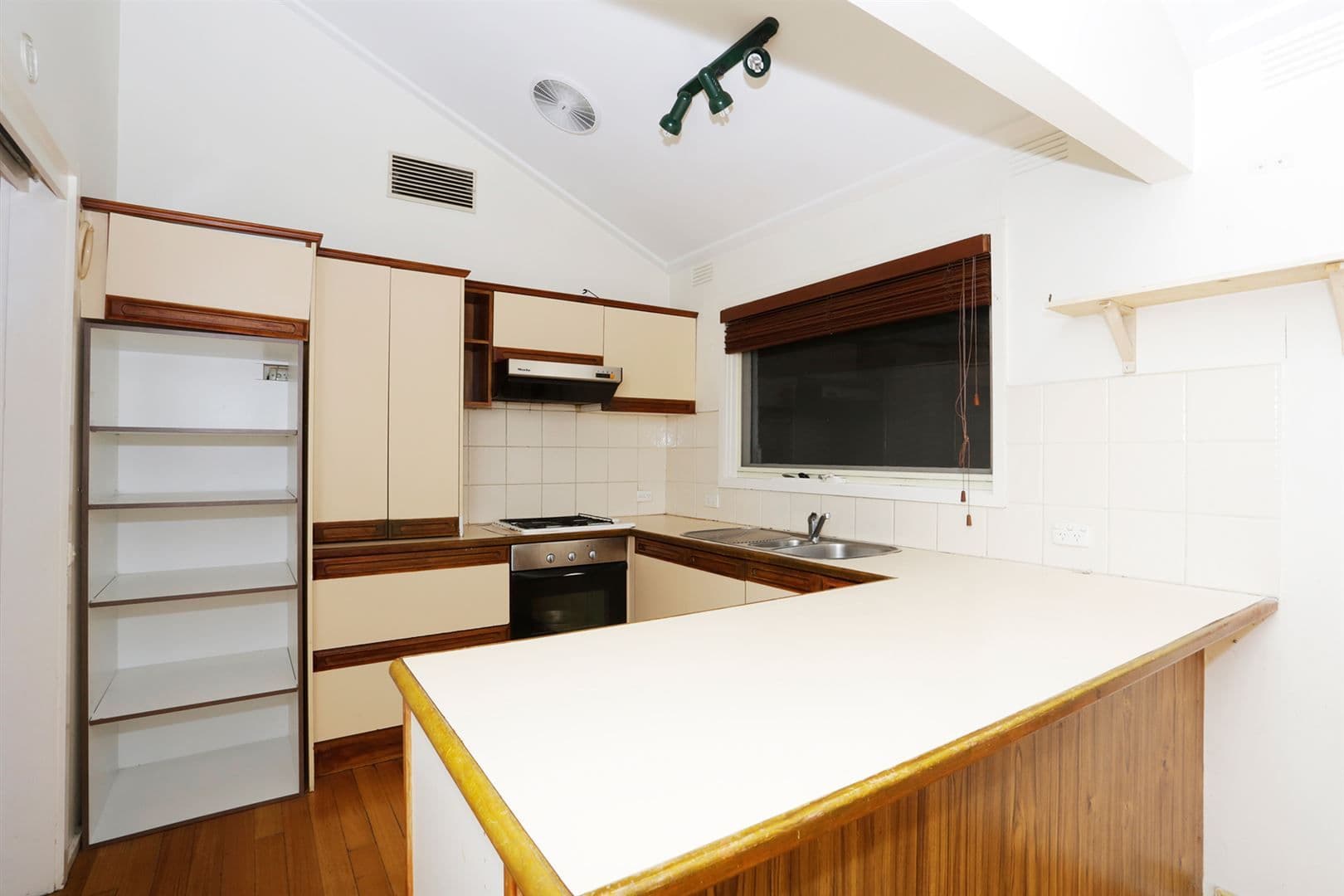 545 Waverley Road, Glen Waverley VIC 3150, Glen Waverley - Thumbnail 6
