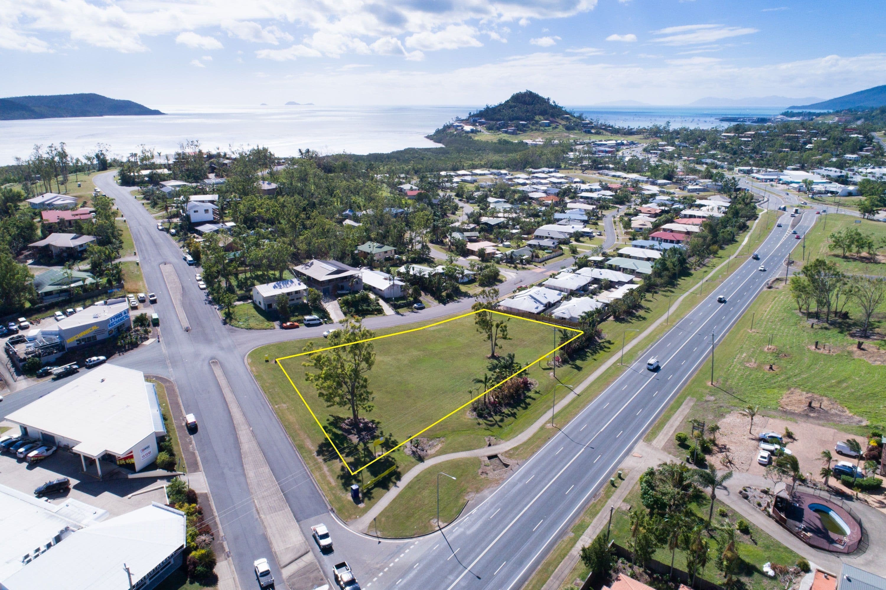 2-6 Banksia Court, Cannonvale QLD 4802, Cannonvale - Thumbnail 2