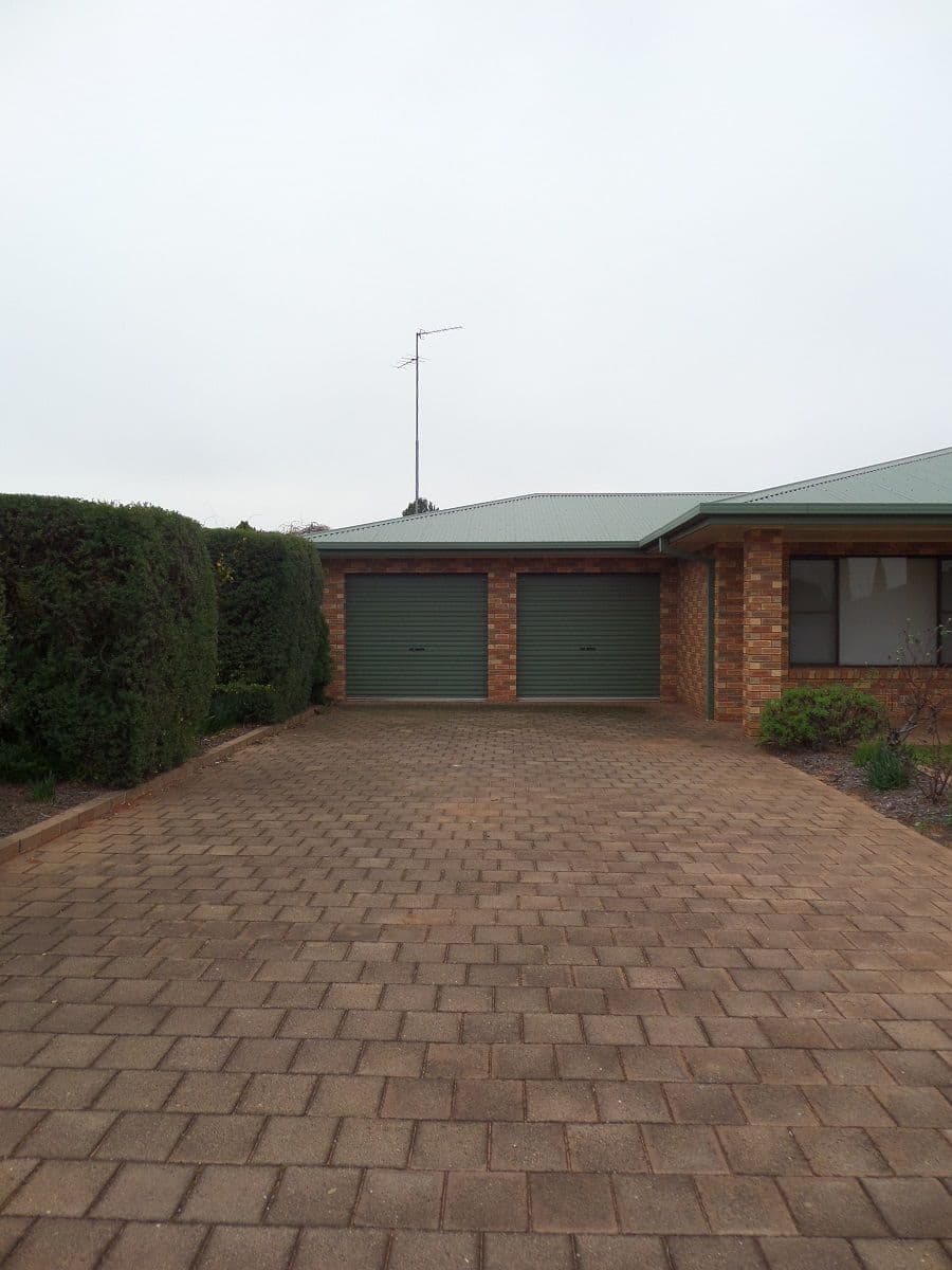 7 Kiesling Drive, NARRANDERA NSW 2700, Narrandera - Thumbnail 2