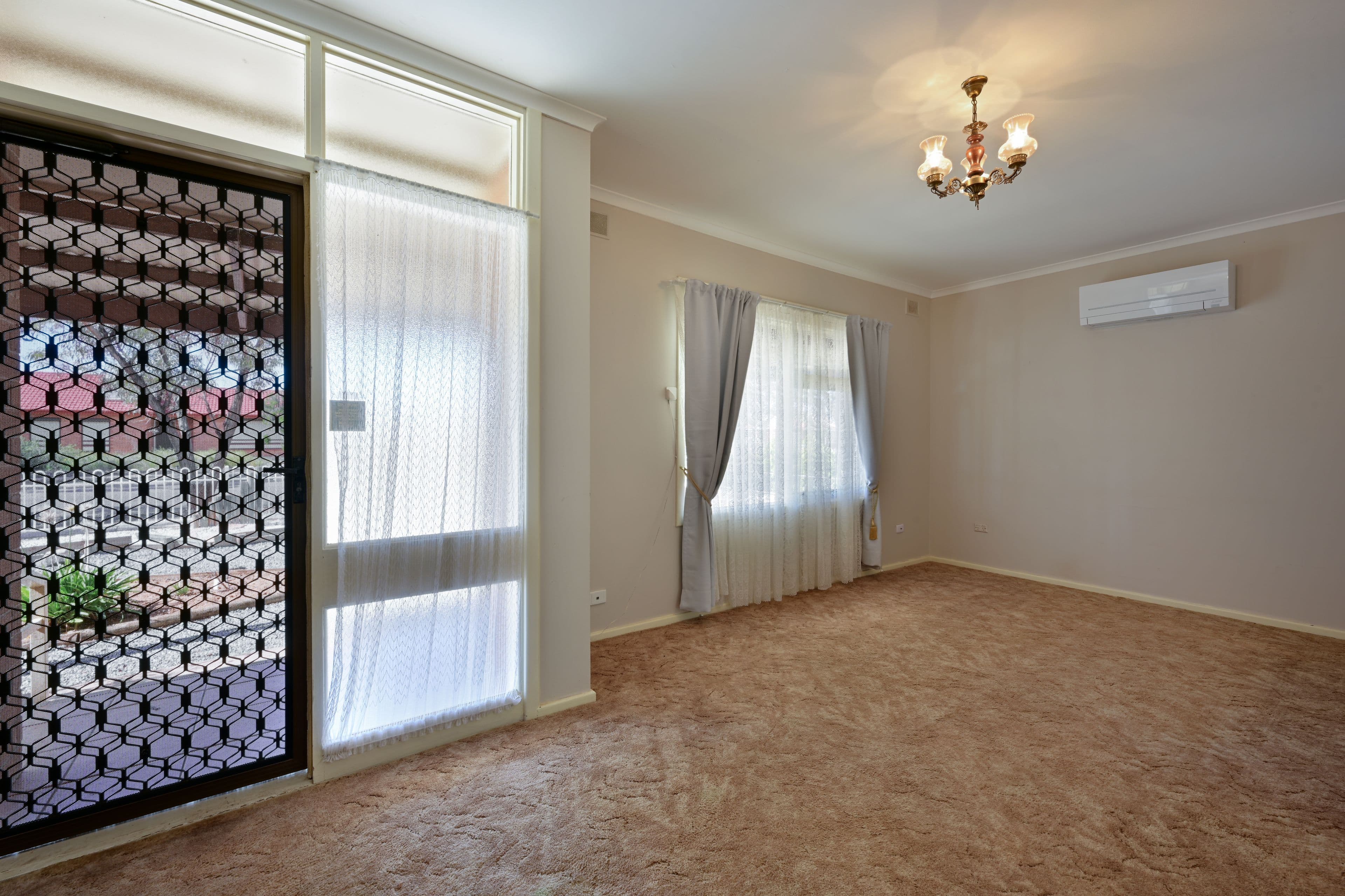 9 Noble Street, Whyalla Stuart SA 5608, Whyalla Stuart - Thumbnail 2