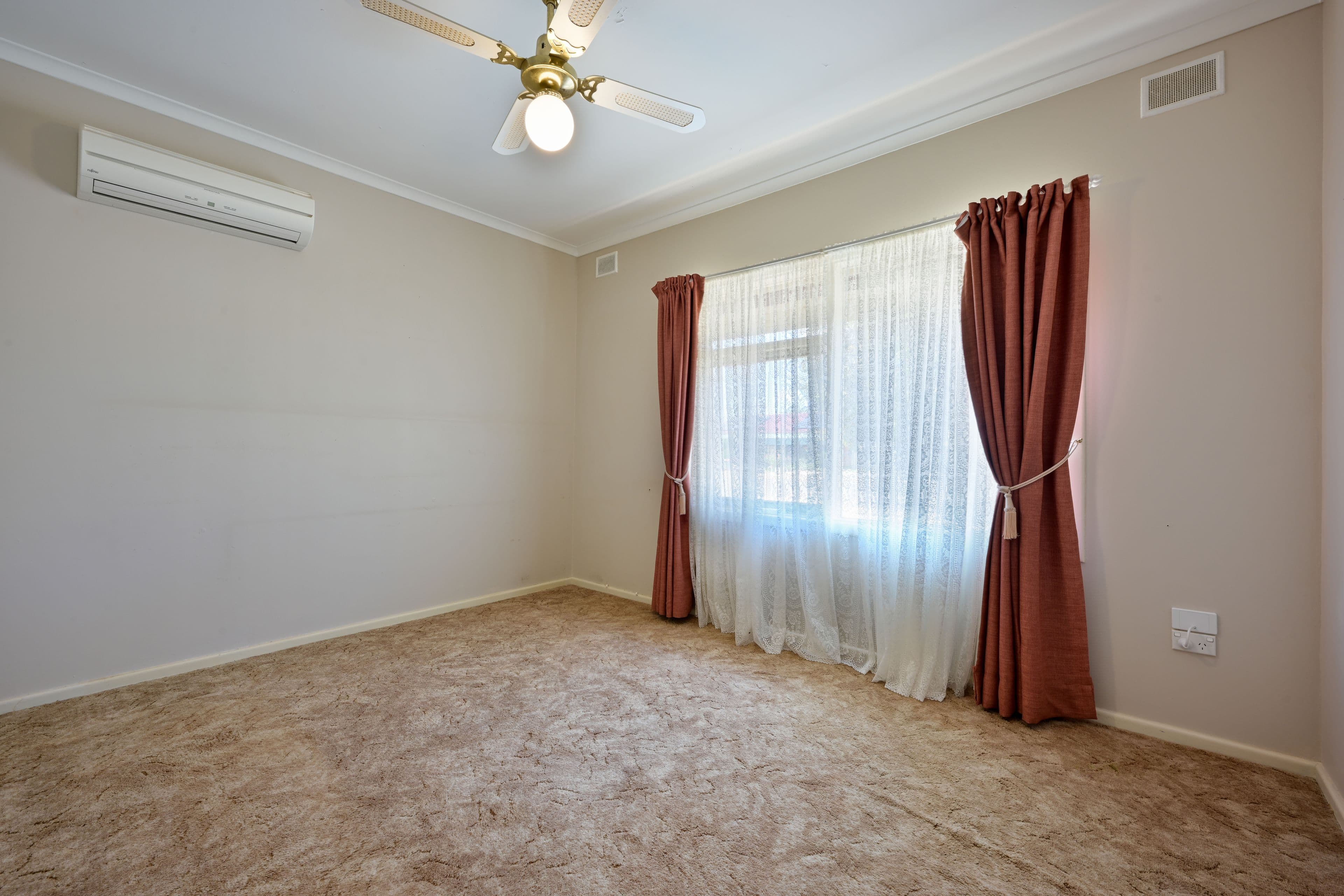 9 Noble Street, Whyalla Stuart SA 5608, Whyalla Stuart - Thumbnail 4