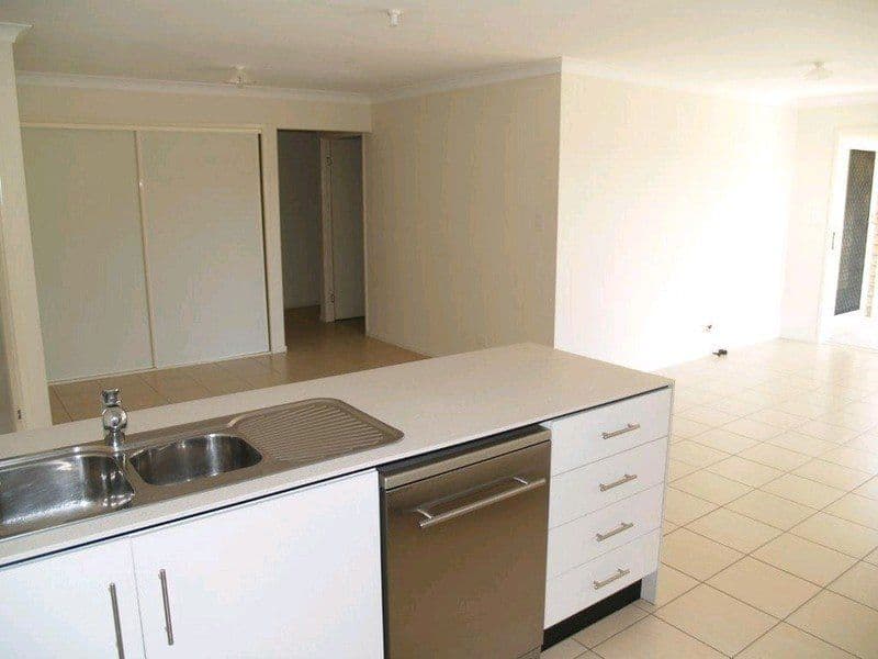 13 Cockatoo Drive, GATTON QLD 4343, Gatton - Thumbnail 7