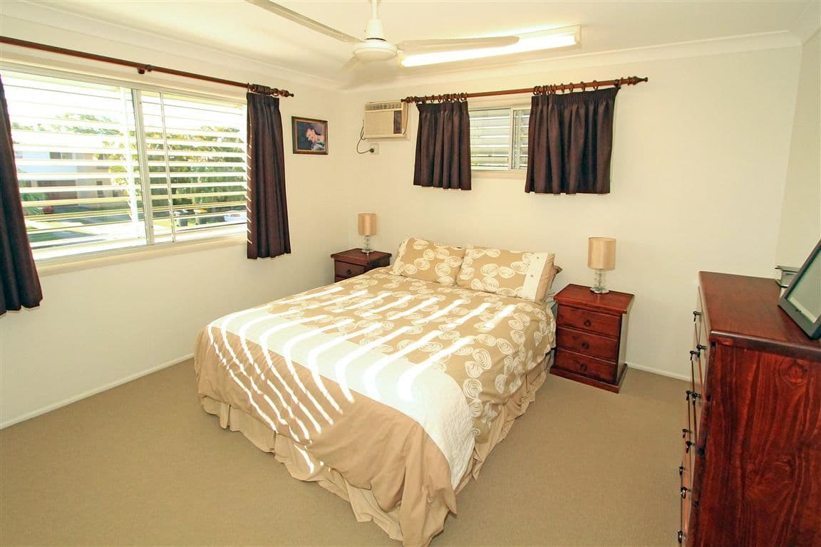 70 Buzacott Street, Park Avenue QLD 4701, Park Avenue - Thumbnail 5