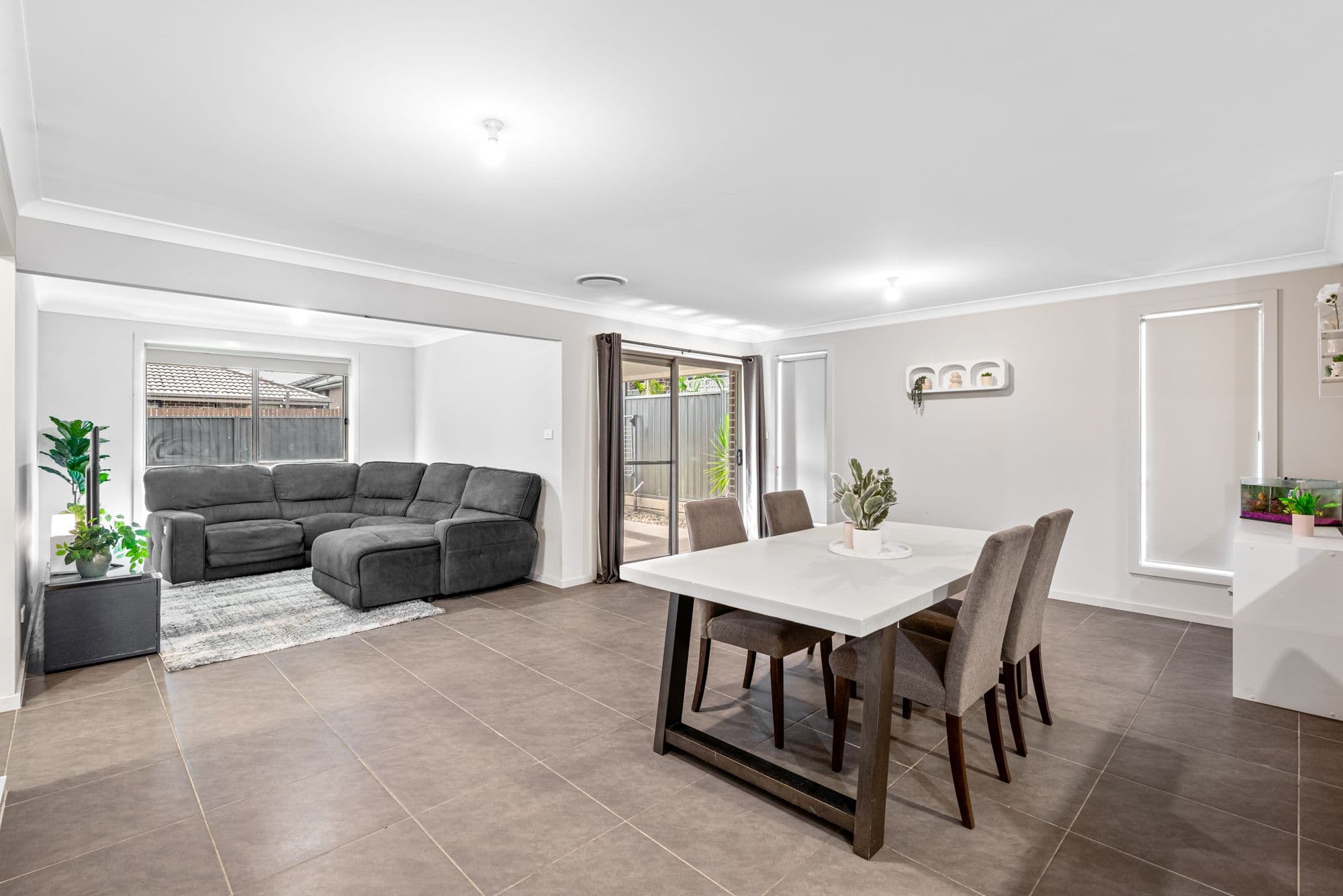 1/7-9 Princes Way, Drouin, Spring Farm - Thumbnail 3