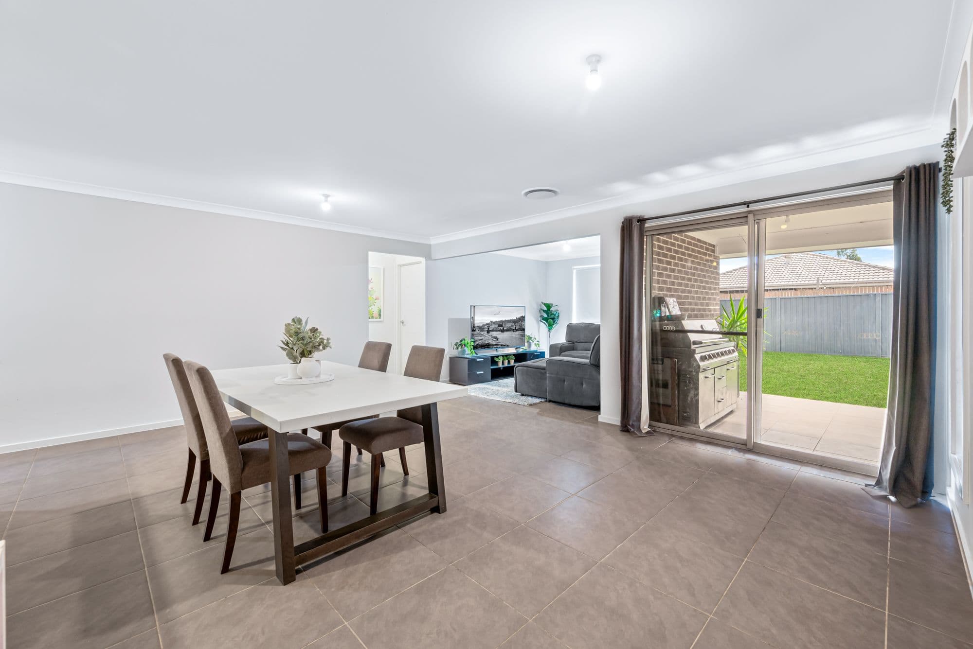 1/7-9 Princes Way, Drouin, Spring Farm - Thumbnail 4