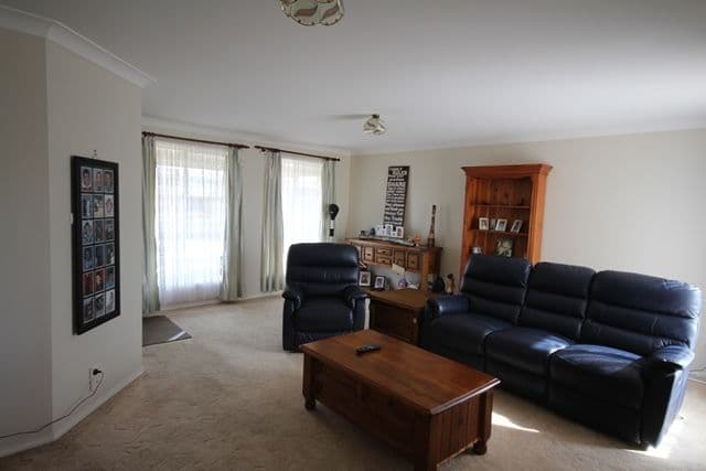 26 Brennan Crescent, Oberon - Thumbnail 3