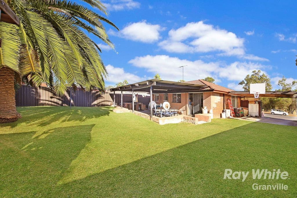 85 Banks Drive, St Clair - Thumbnail 8