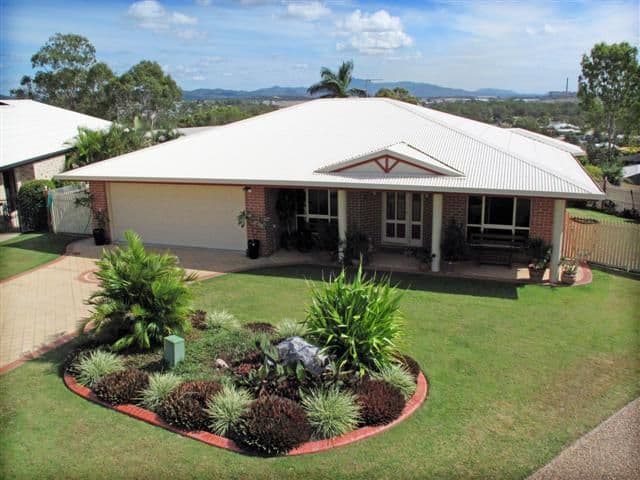 17 Kensington Place, GLADSTONE QLD 4680, Gladstone - Image 1