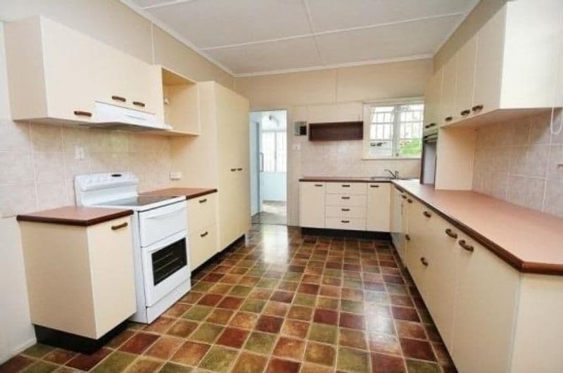 30 Broadmere Street, ANNERLEY QLD 4103, Annerley - Thumbnail 3