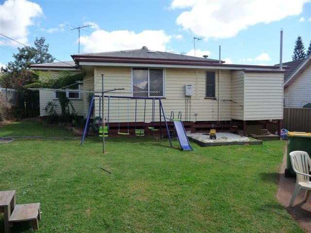 14 Fourth Avenue, HARRISTOWN QLD 4350, Harristown - Thumbnail 3