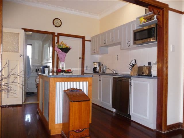 14 Fourth Avenue, HARRISTOWN QLD 4350, Harristown - Thumbnail 7