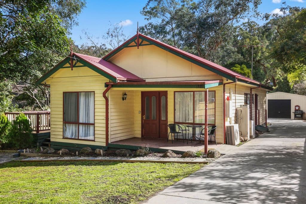 84 York Road, Mount Evelyn VIC 3796, Mount Evelyn - Image 1
