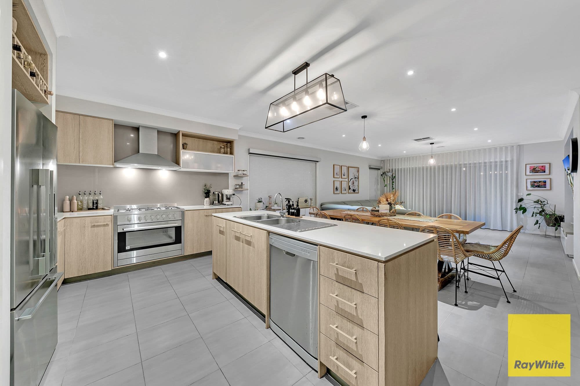 158 Riversdale Drive, Tarneit VIC 3029, Tarneit - Thumbnail 7