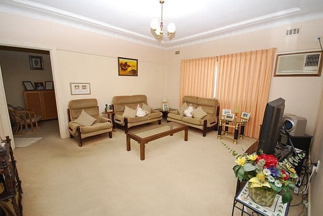 43 Zillah Street, GUILDFORD NSW 2161, Guildford - Thumbnail 2