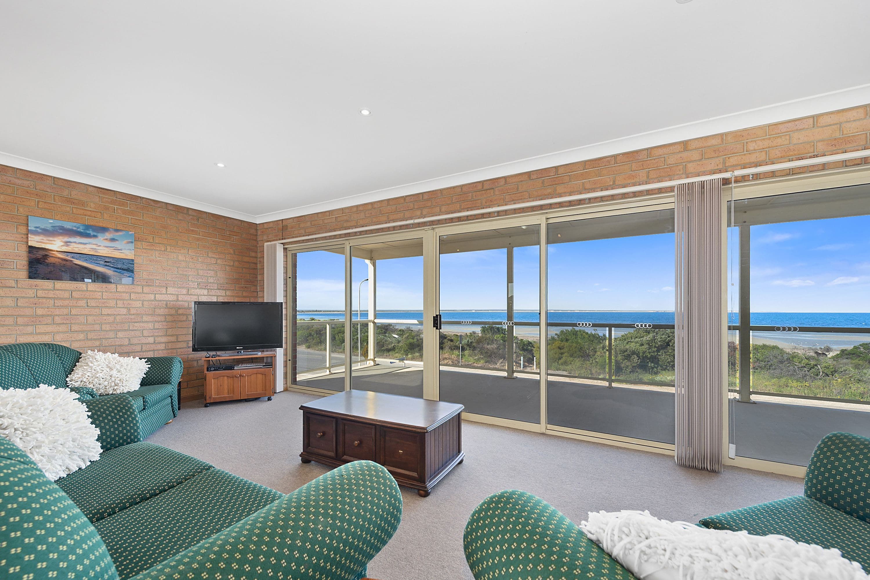 17 Banool Avenue, Yarraville - Thumbnail 2