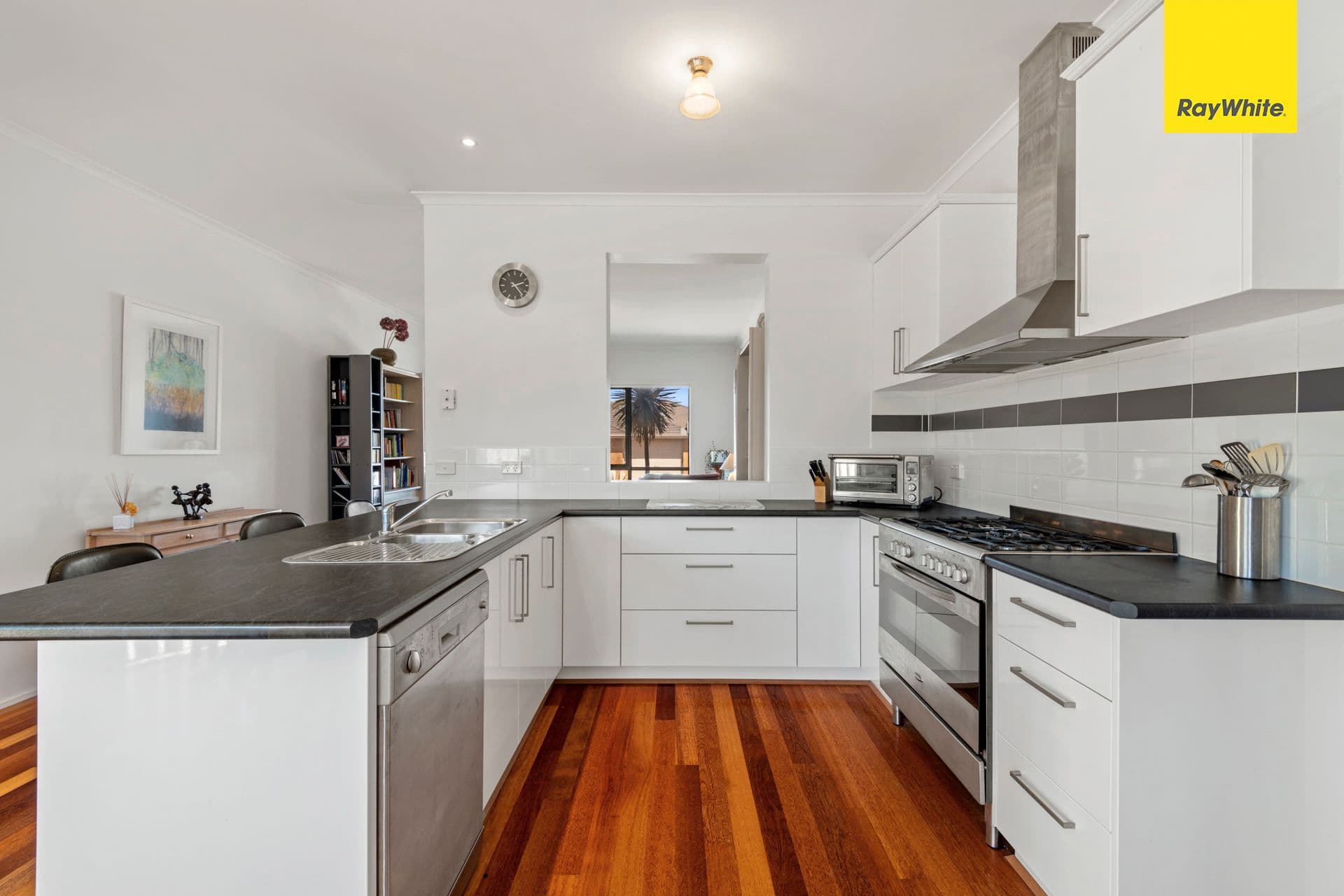 9 Greenhills Drive, Kurunjang VIC 3337, Kurunjang - Thumbnail 8