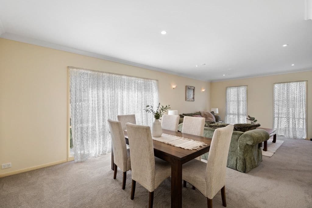 10 Pezzimenti Place, Wonga Park VIC 3115, Wonga Park - Thumbnail 3