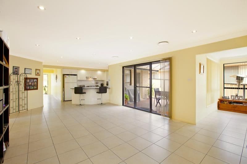 24 Wingham Avenue, CARNES HILL NSW 2171, Carnes Hill - Thumbnail 6