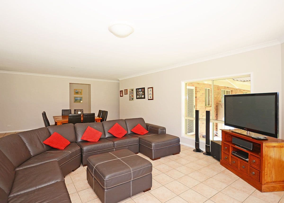 23-25 Jindera Court, Wondunna QLD 4655, Wondunna - Thumbnail 4