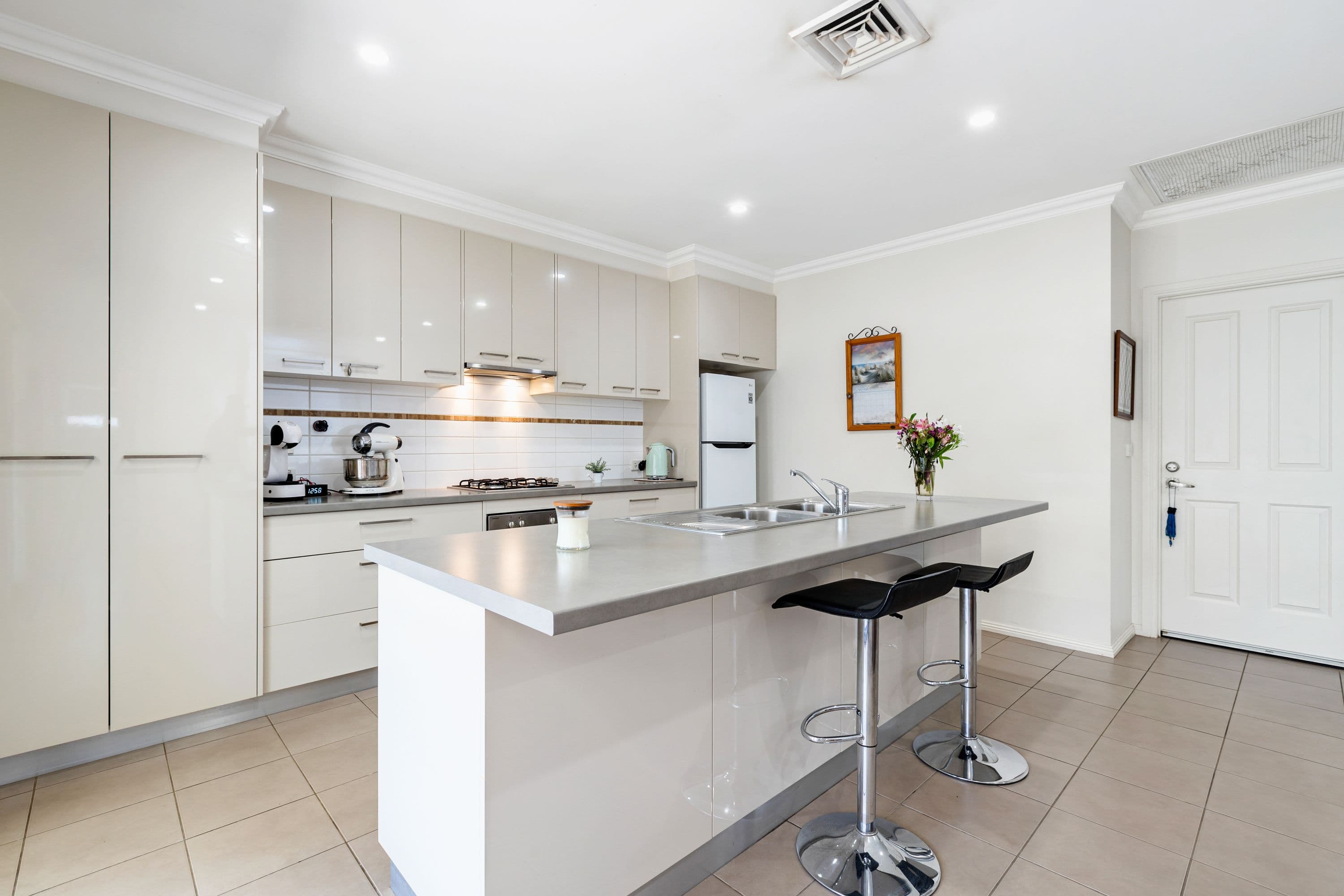 13 Wisteria Way, Mildura VIC 3500, Mildura - Thumbnail 2