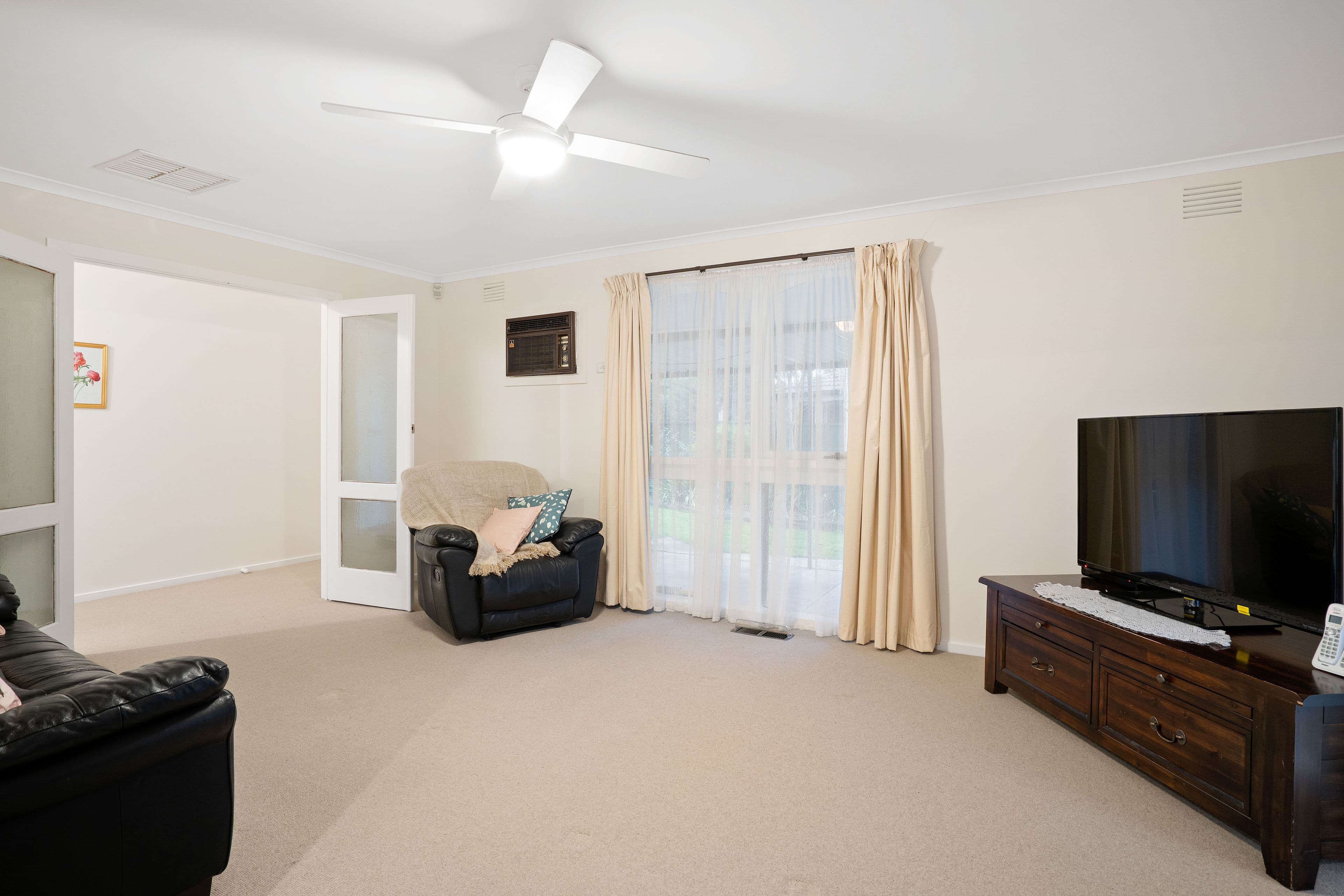 2 Ruskin Court, Bundoora VIC 3083, Bundoora - Thumbnail 3
