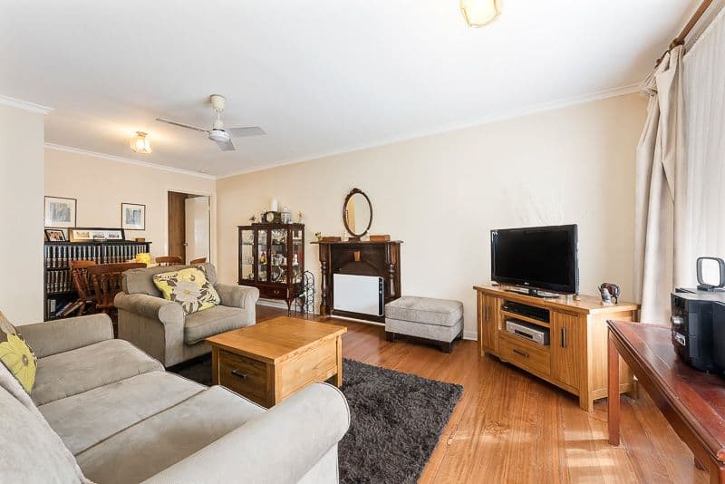10 Capitol Avenue, McKinnon VIC 3204, McKinnon - Thumbnail 2