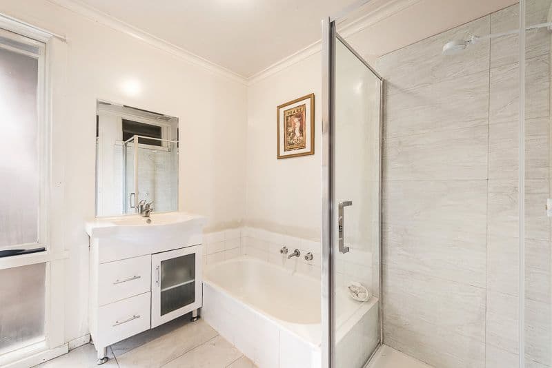 10 Capitol Avenue, McKinnon VIC 3204, McKinnon - Thumbnail 3
