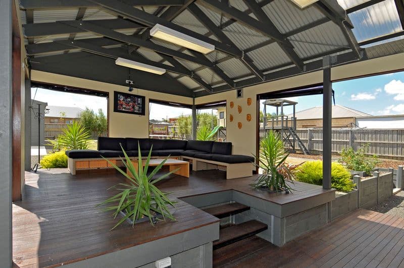 48 Flaxen Hills Road, DOREEN VIC 3754, Doreen - Thumbnail 3