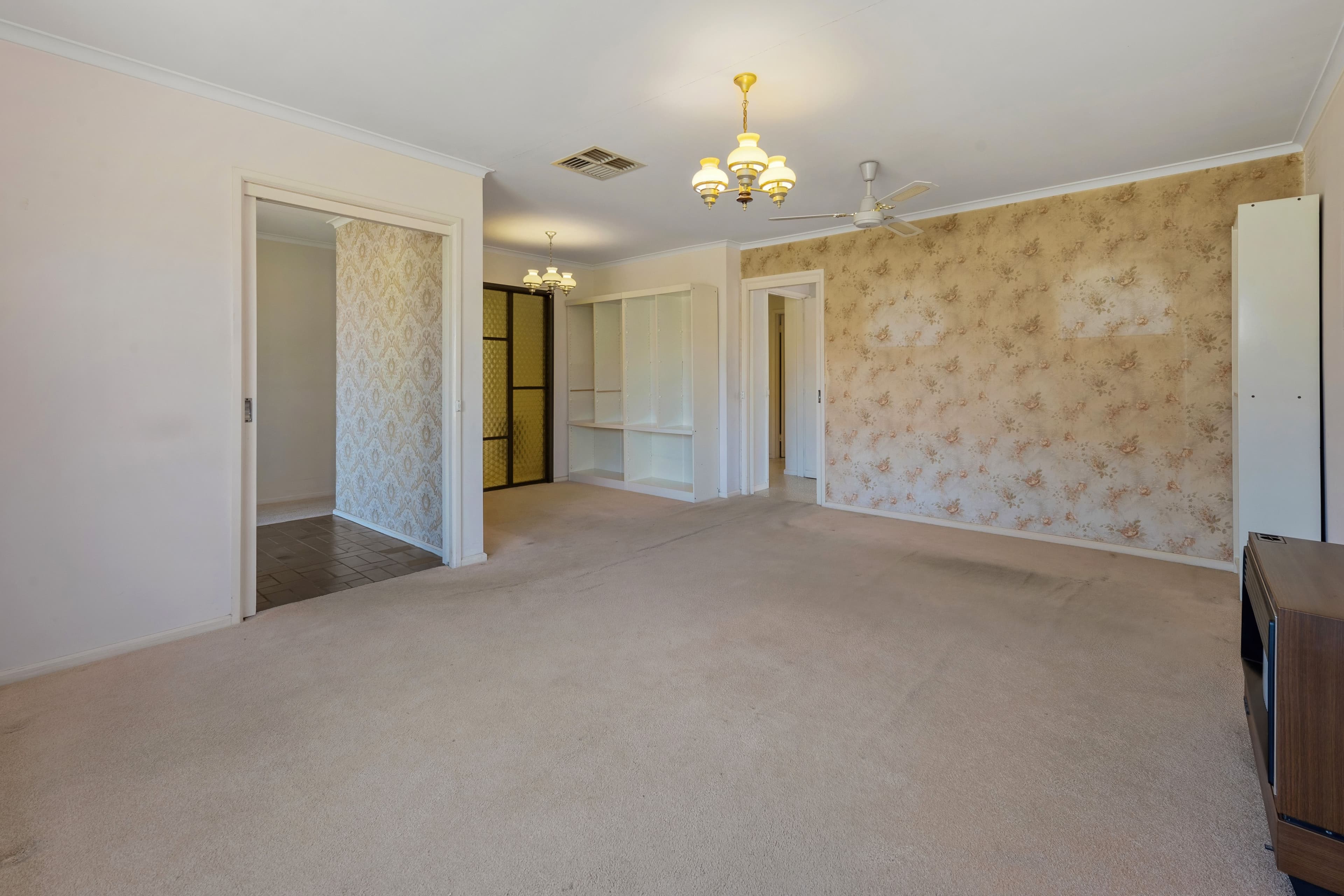4 Orchid Court, Lalor VIC 3075, Lalor - Thumbnail 3