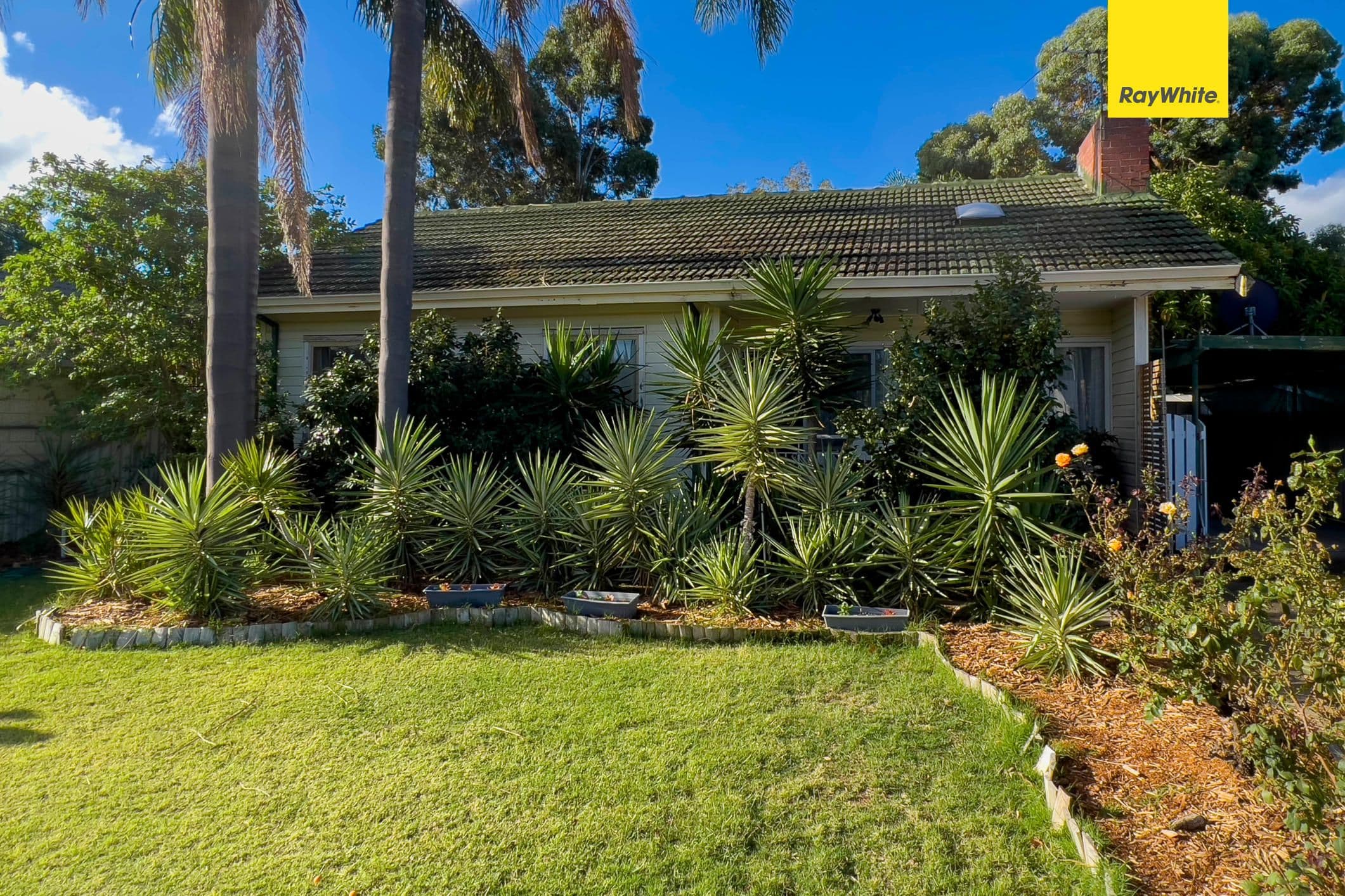 17 Comino Street, Cloverdale WA 6105, Cloverdale - Image 1