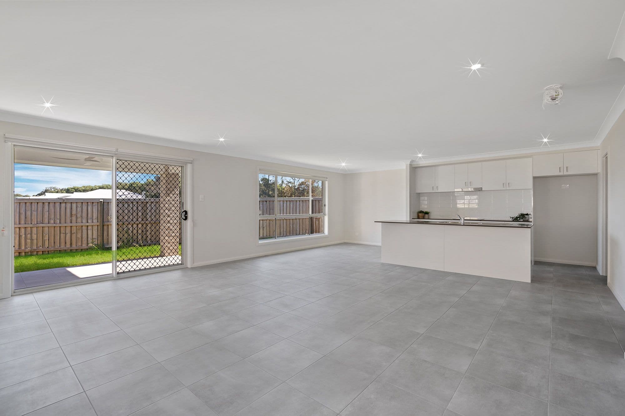 69 Livingstone Street, Logan Reserve QLD 4133, Logan Reserve - Thumbnail 4