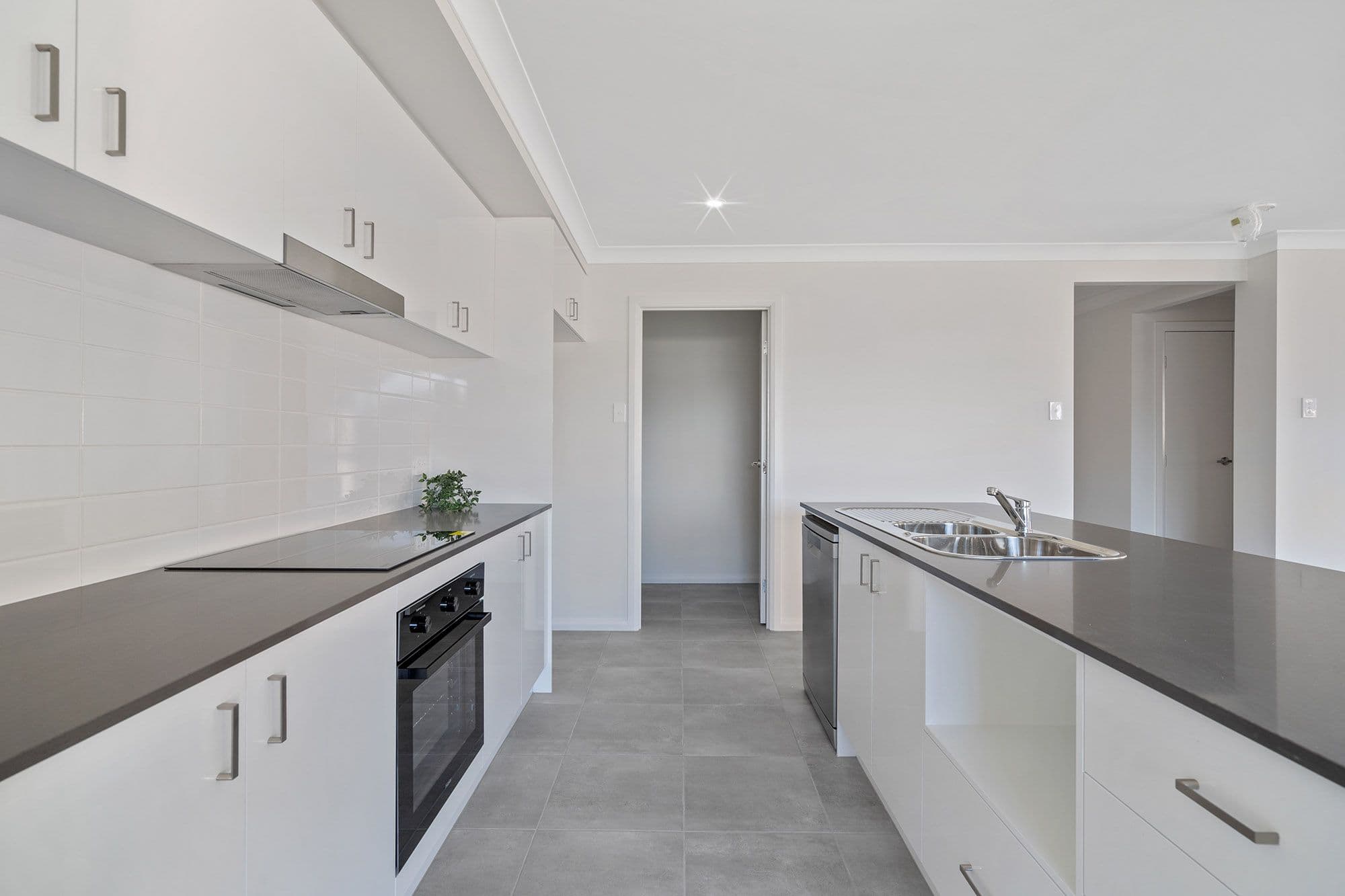 69 Livingstone Street, Logan Reserve QLD 4133, Logan Reserve - Thumbnail 7