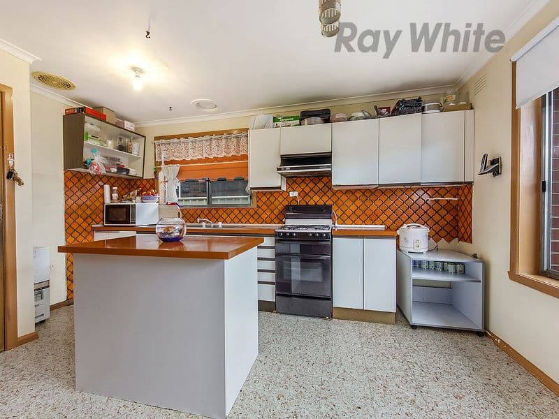 68 Mullhall Drive, St Albans VIC 3021, St Albans - Thumbnail 3