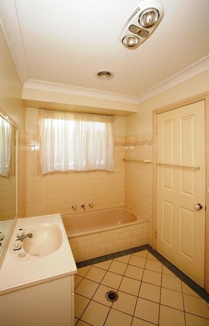 15 Kimberley Drive, TATTON NSW 2650, Tatton - Thumbnail 2