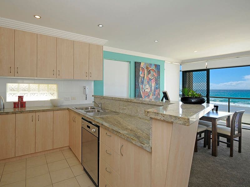 209 Jefferson Lane, PALM BEACH QLD 4221, Palm Beach - Thumbnail 5