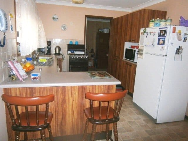 4 Bradman Street, COOTAMUNDRA NSW 2590, Cootamundra - Thumbnail 8