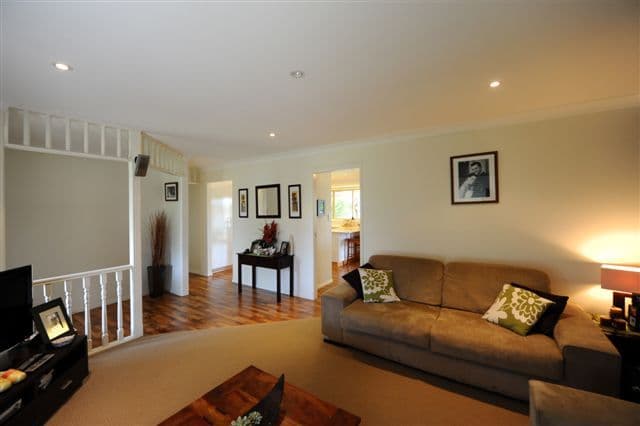 16 Jamieson Court, DARLING HEIGHTS QLD 4350, Darling Heights - Thumbnail 4
