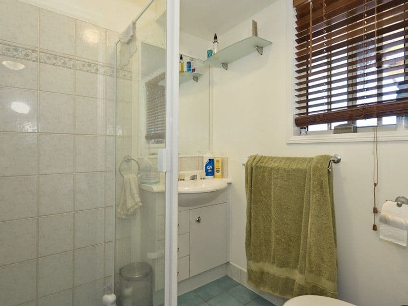 24 Agnes Court, DECEPTION BAY QLD 4508, Deception Bay - Thumbnail 8