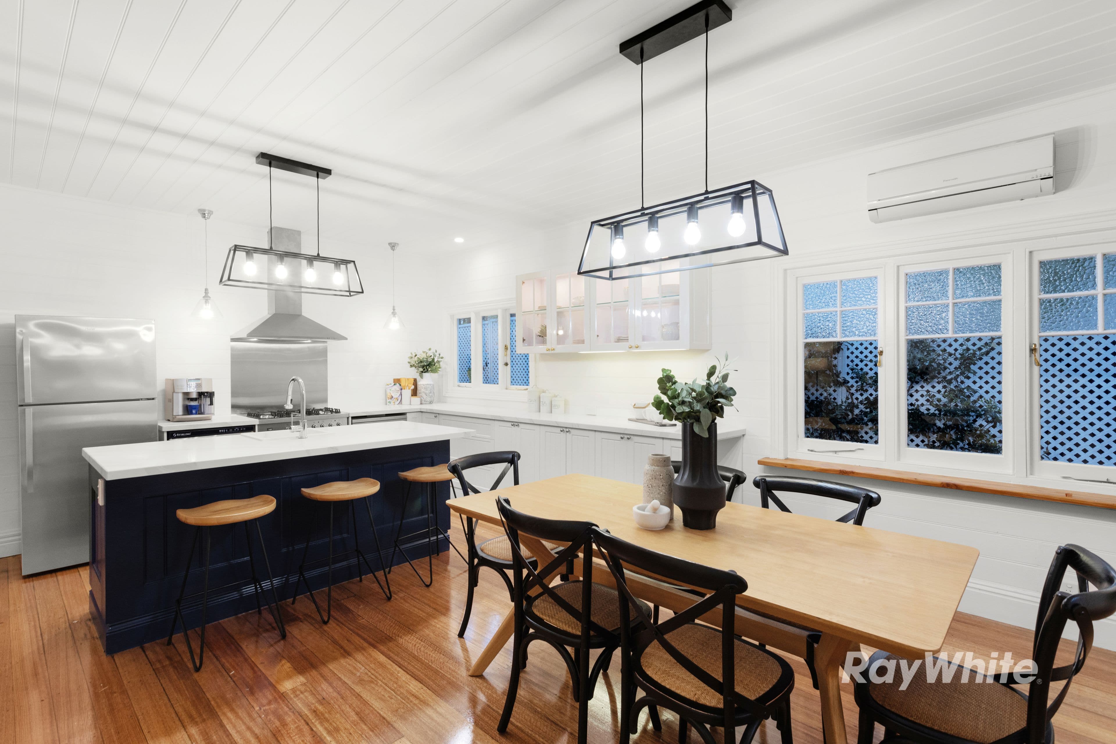 28 Canterbury Street, Hughesdale VIC 3166, Hughesdale - Thumbnail 3